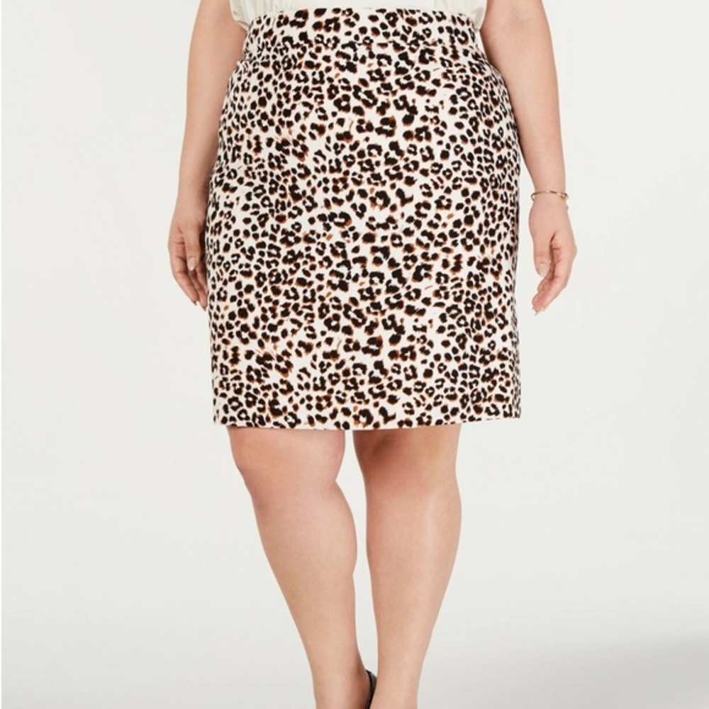 Bar 111 Trendy Plus Size Animal-Print Pencil skirt